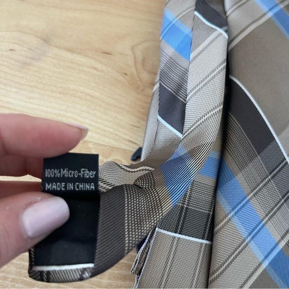 NWT Brand Q Italian Neck Tie and Handkerchief Set 100% Microfiber - Picture 6 of 7